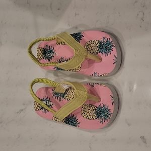 Toddler flip flops